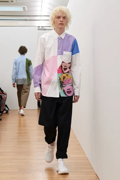 Look 3